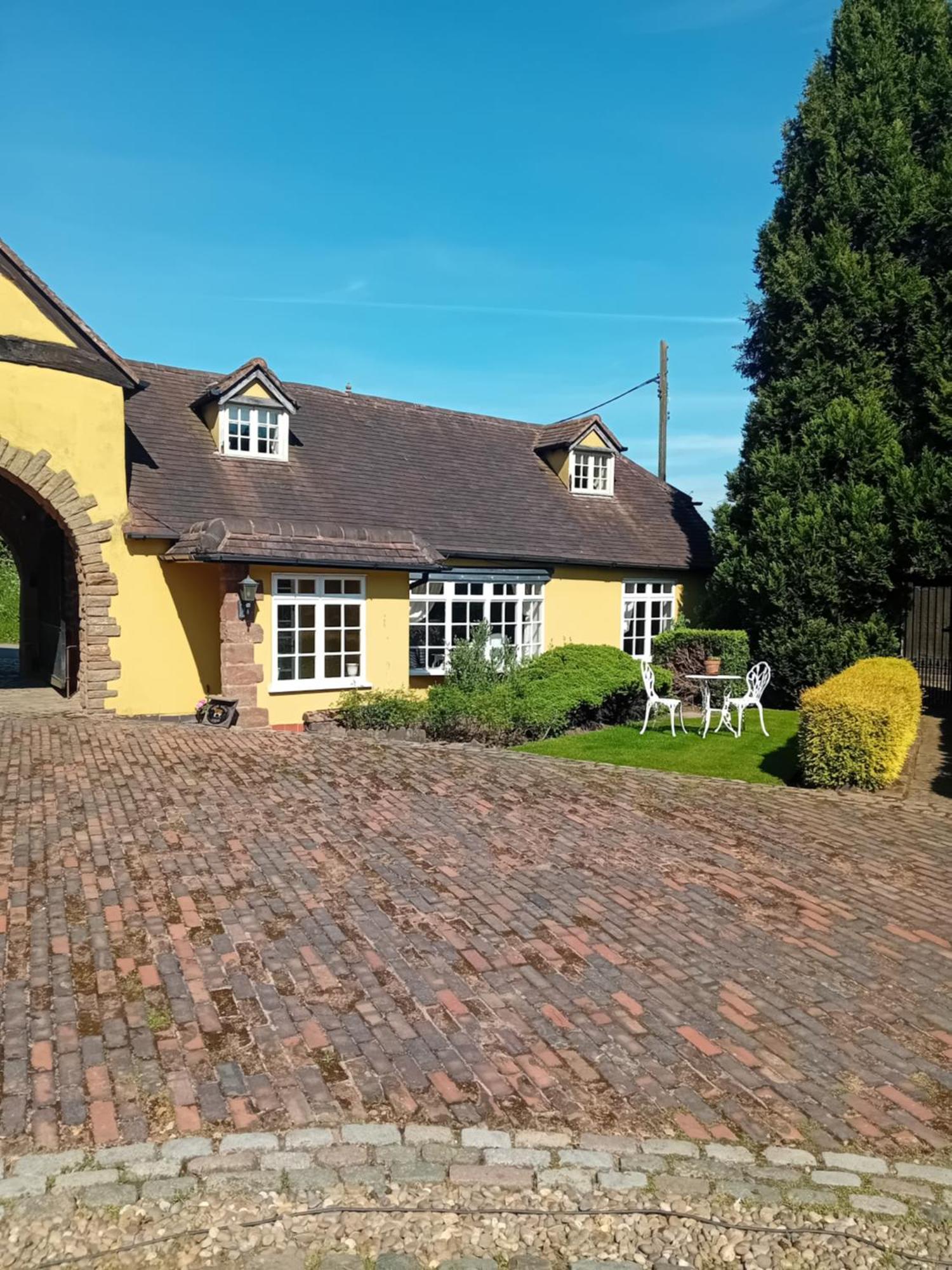 Villa Dovehouse Farm à Birmingham Extérieur photo