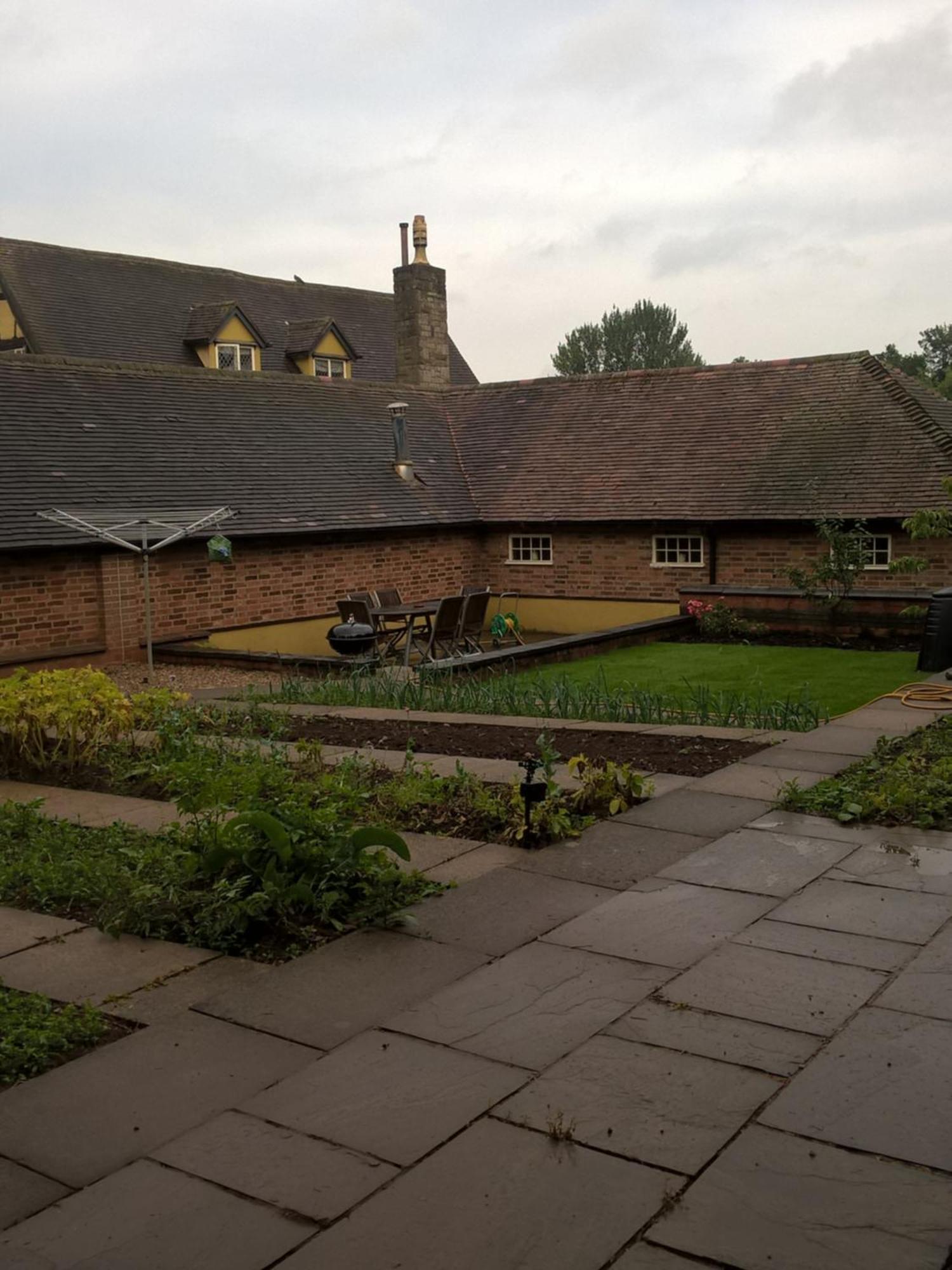 Villa Dovehouse Farm à Birmingham Extérieur photo